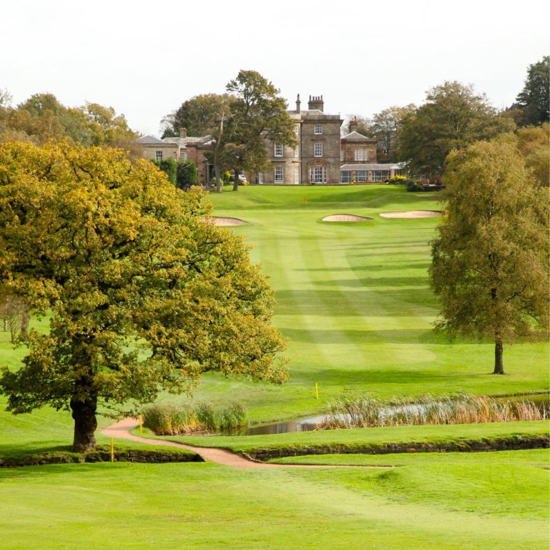 Shaw Hill Hotel Golf And Country Club Chorley  Exterior photo
